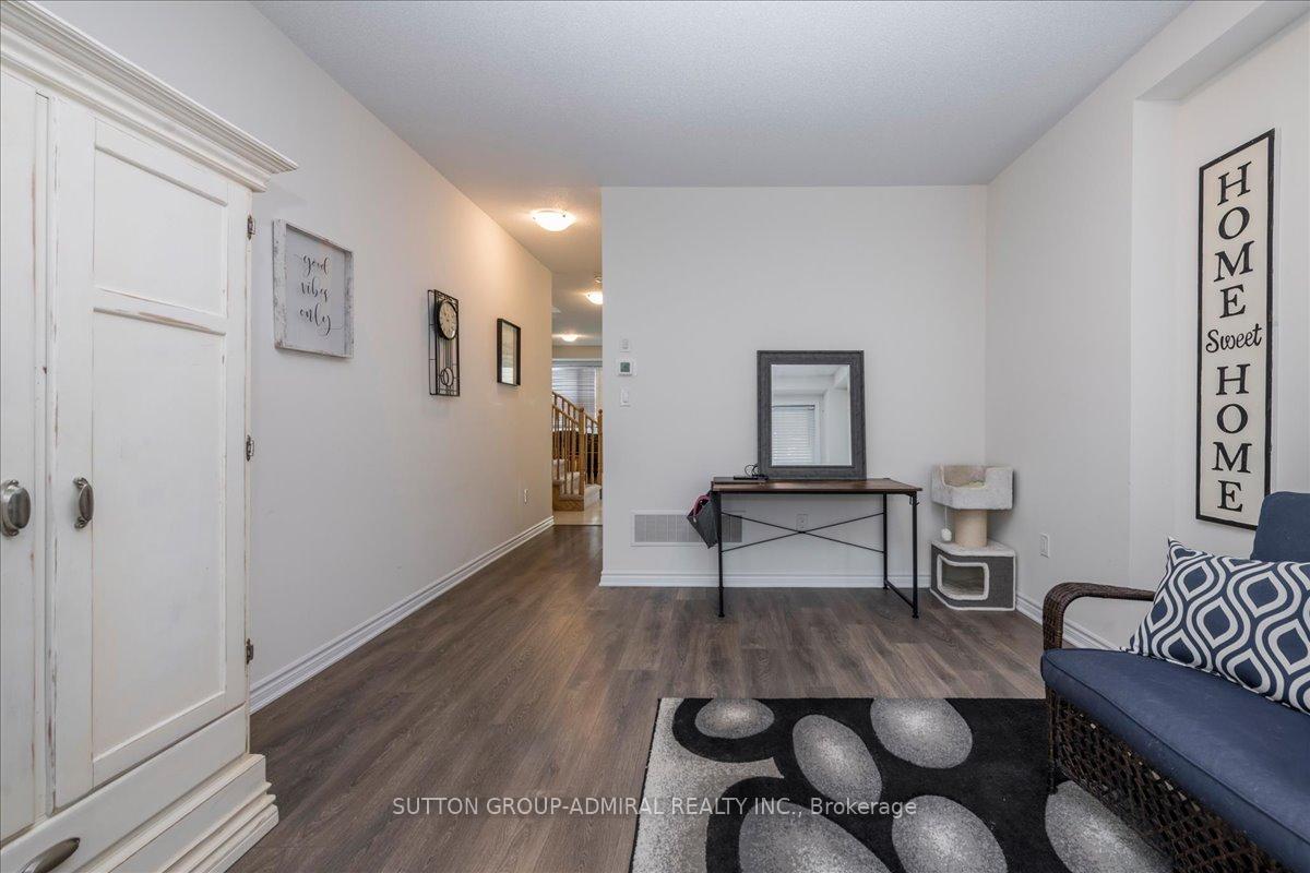 Photo 5 of 34 Abby Drive, Wasaga Beach — HOMEH