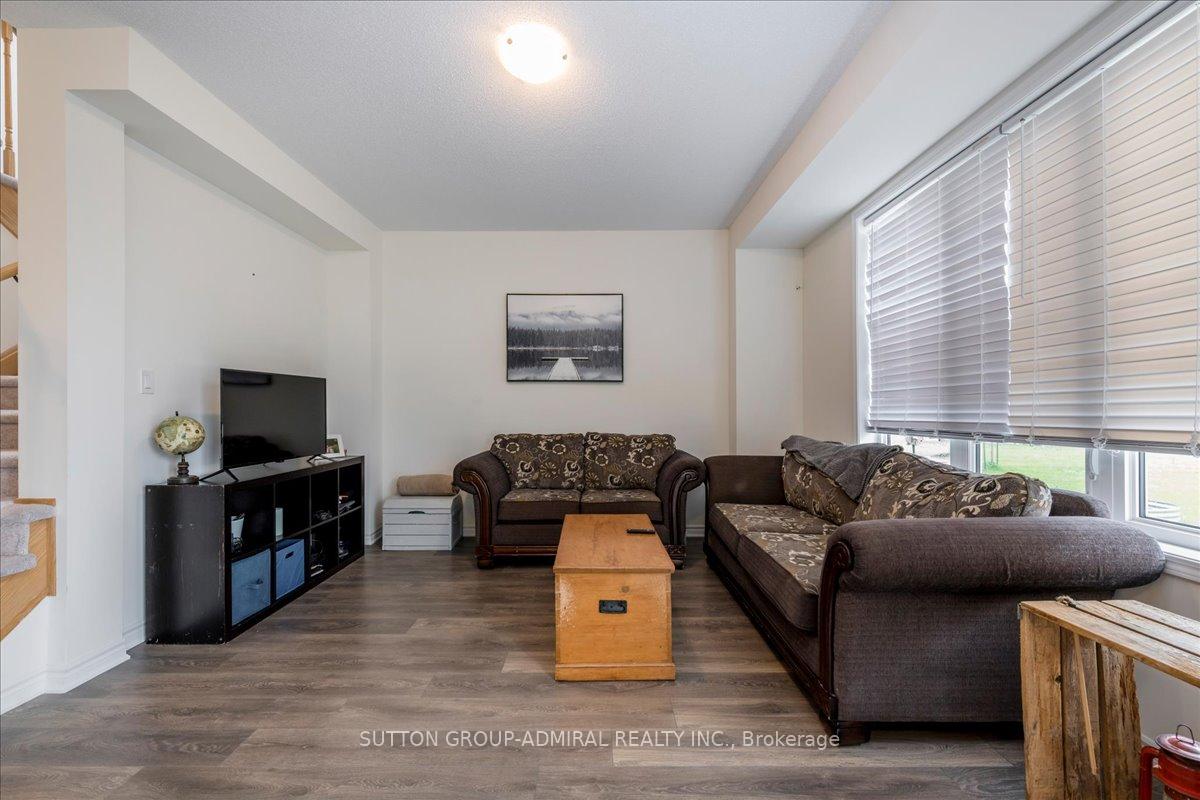 Photo 9 of 34 Abby Drive, Wasaga Beach — HOMEH