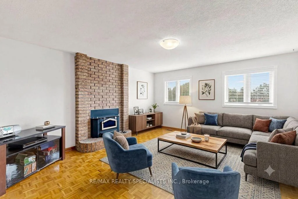 Photo 24 of 776 Savoy Crescent, Mississauga, Hurontario — HOMEH
