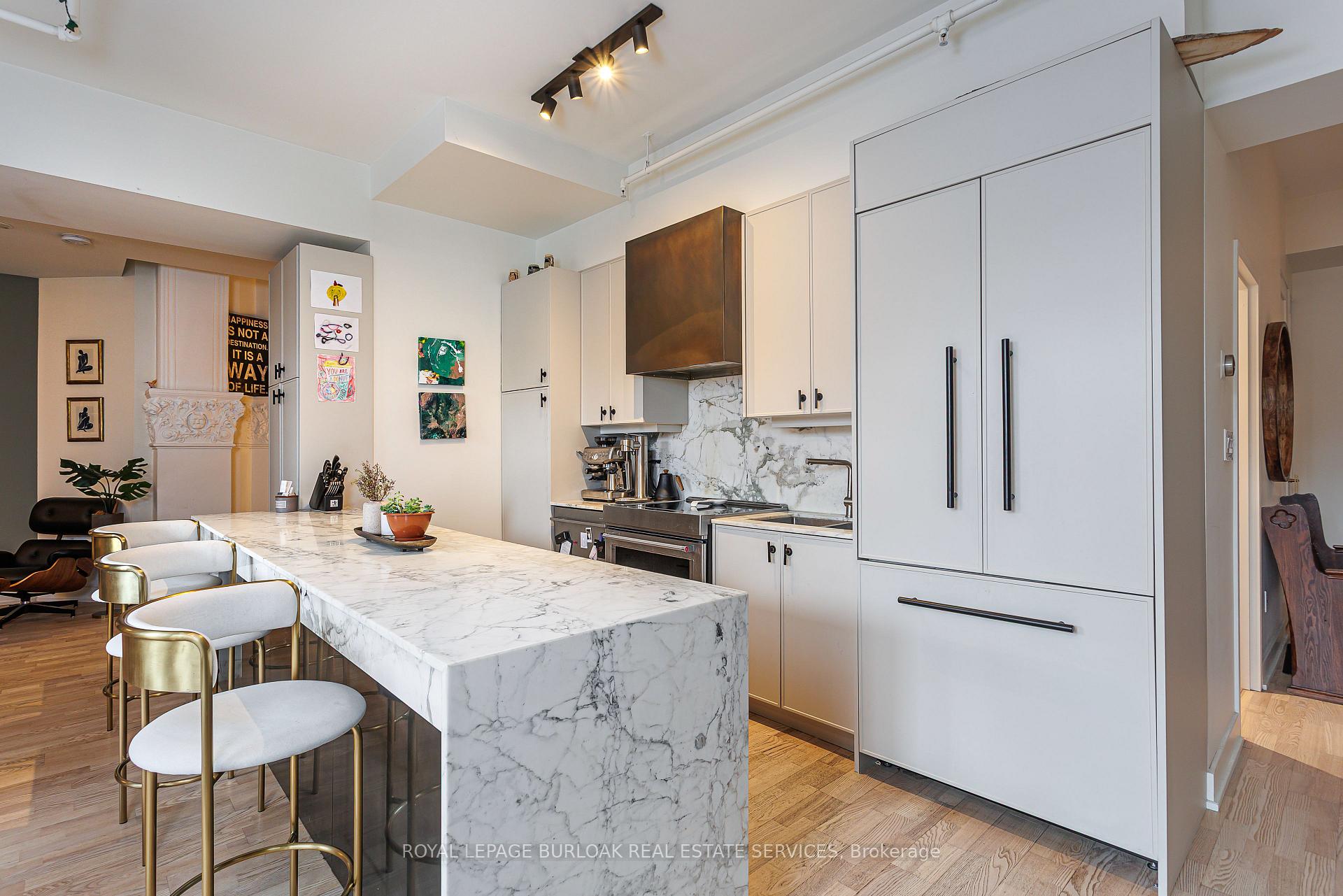 Photo 4 of Unit 208, 152 Annette Street, Toronto, Junction Area — HOMEH