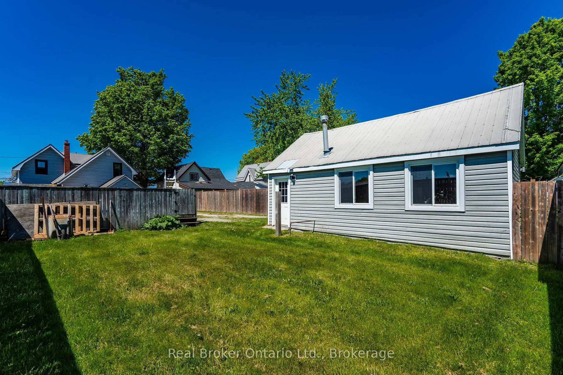 Photo 26 of 151 Main Street, Penetanguishene — HOMEH