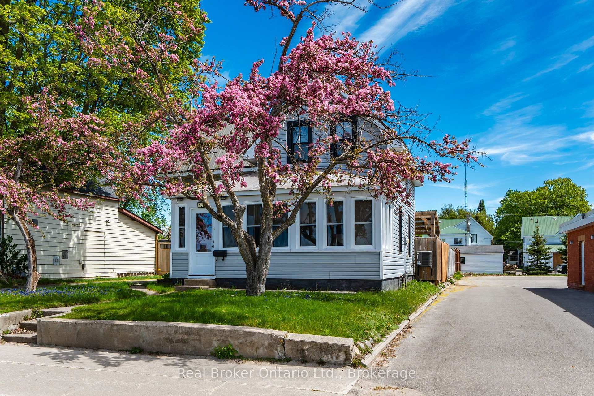 Photo 28 of 151 Main Street, Penetanguishene — HOMEH
