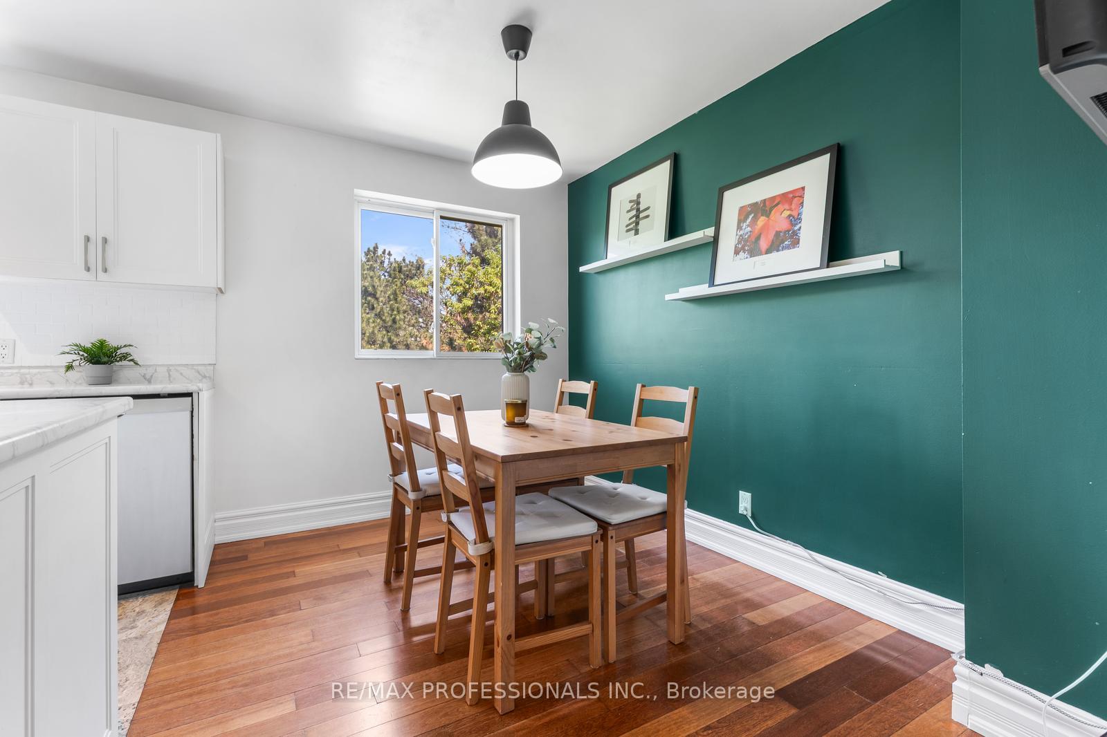 Photo 9 of Unit 313, 1275 Cornerbrook Place, Mississauga, Erindale — HOMEH
