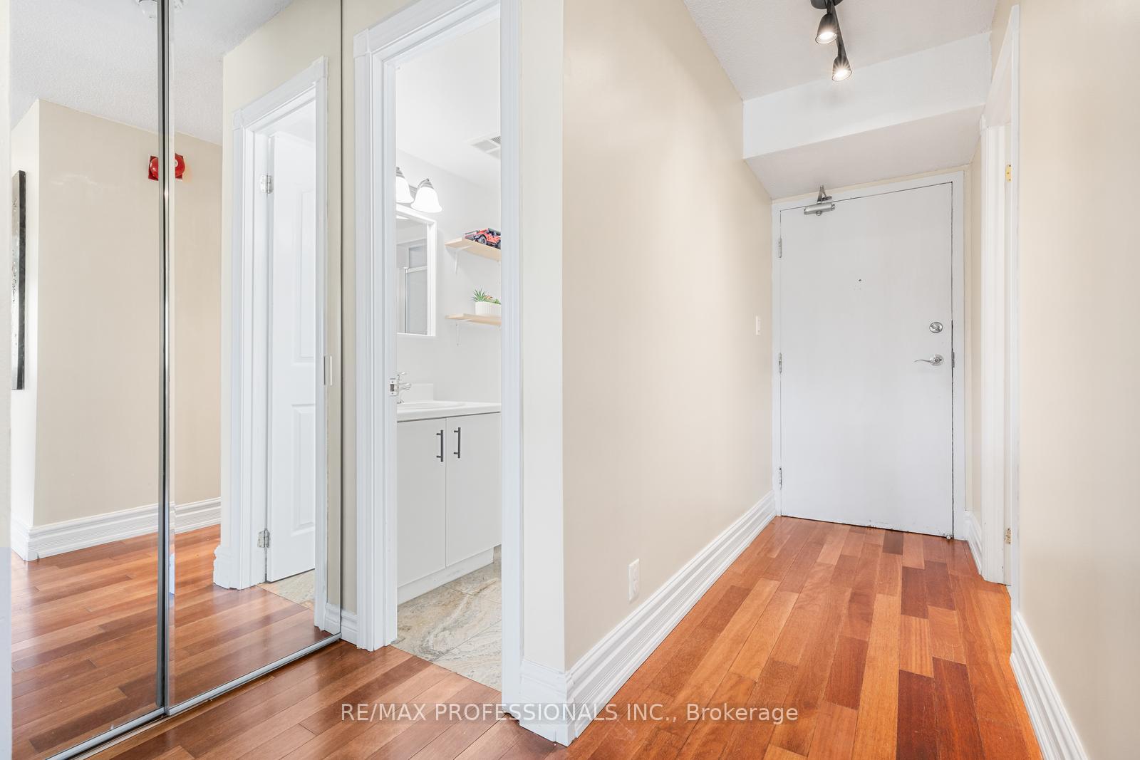 Photo 17 of Unit 313, 1275 Cornerbrook Place, Mississauga, Erindale — HOMEH