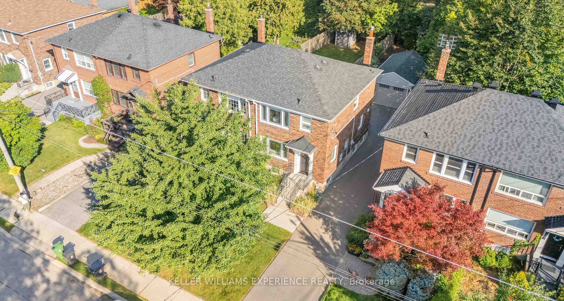 Photo 3 of 260 Donlea Drive, Toronto, Leaside — HOMEH