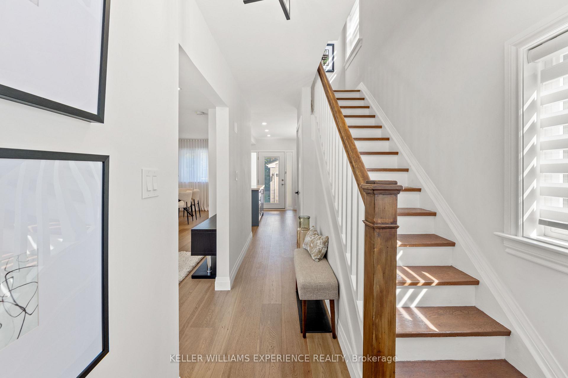 Photo 4 of 260 Donlea Drive, Toronto, Leaside — HOMEH