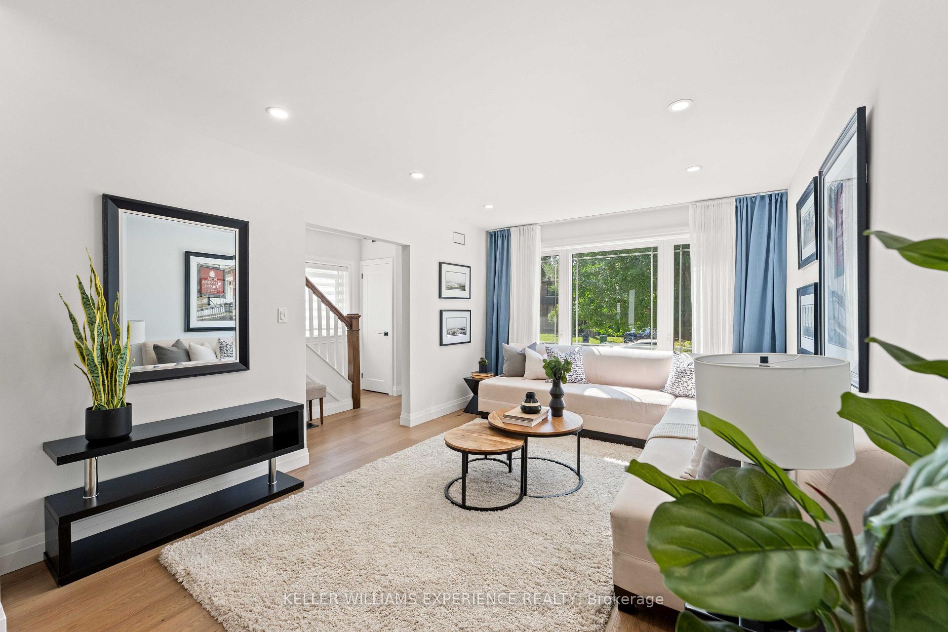 Photo 7 of 260 Donlea Drive, Toronto, Leaside — HOMEH