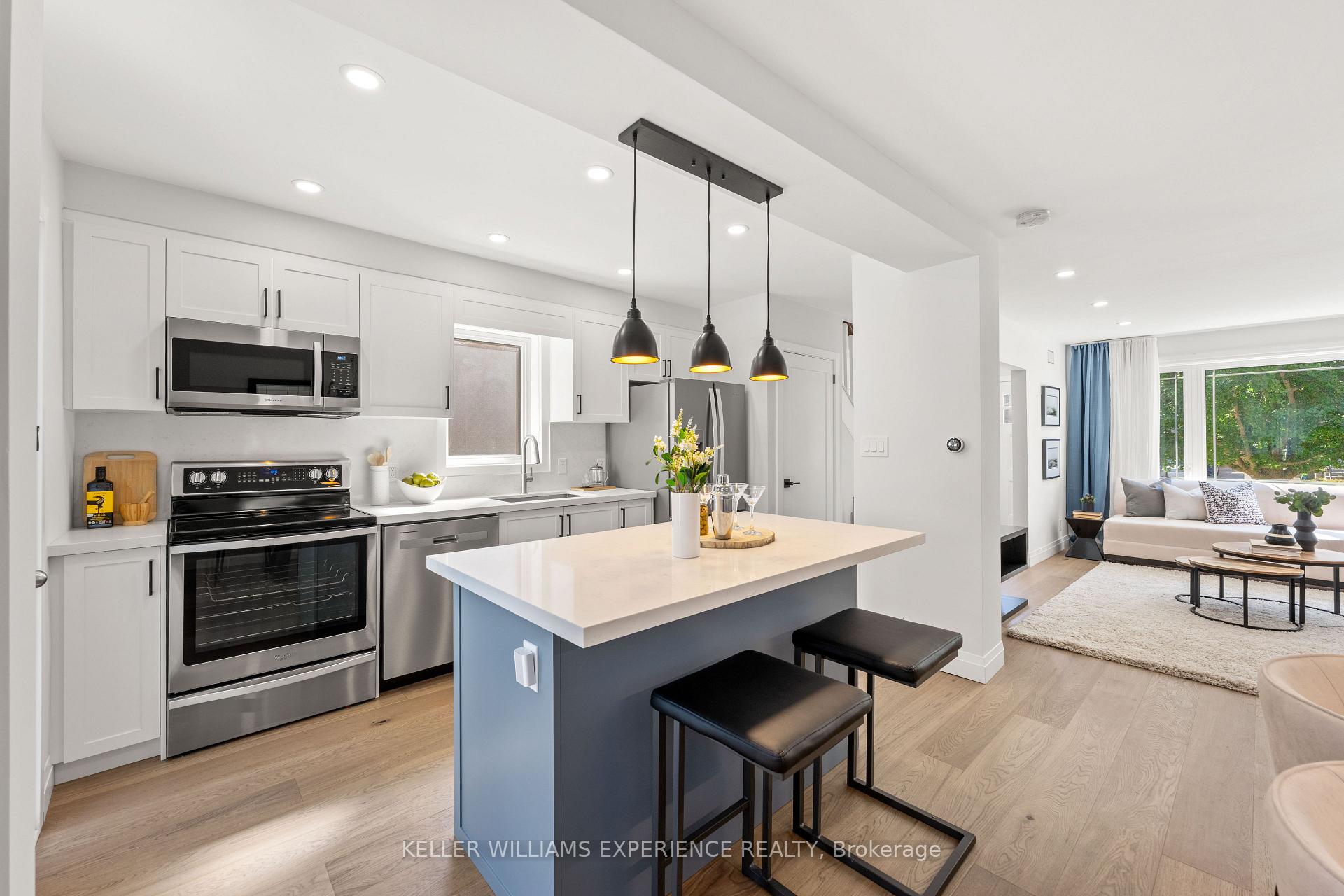 Photo 12 of 260 Donlea Drive, Toronto, Leaside — HOMEH