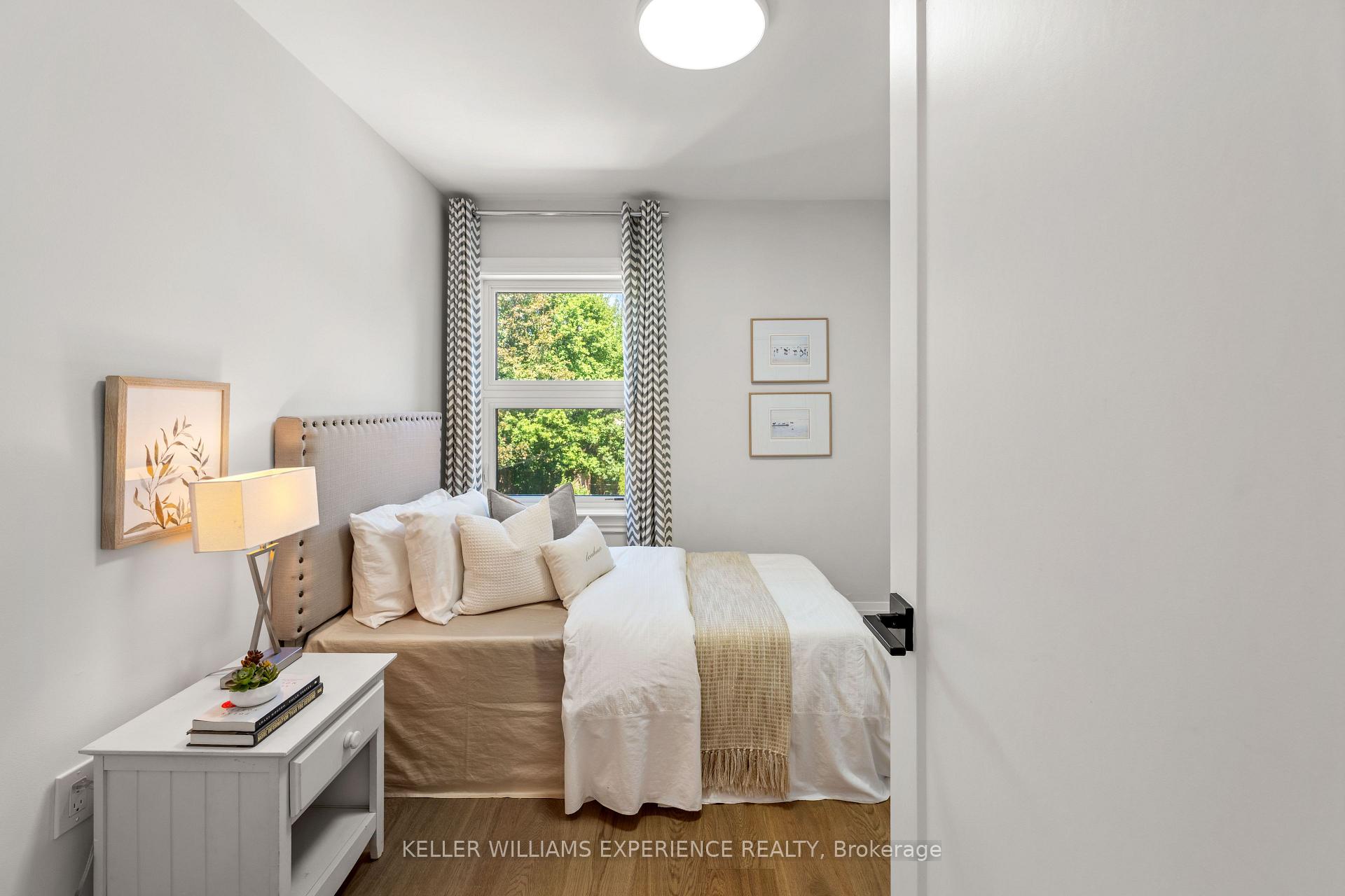 Photo 24 of 260 Donlea Drive, Toronto, Leaside — HOMEH