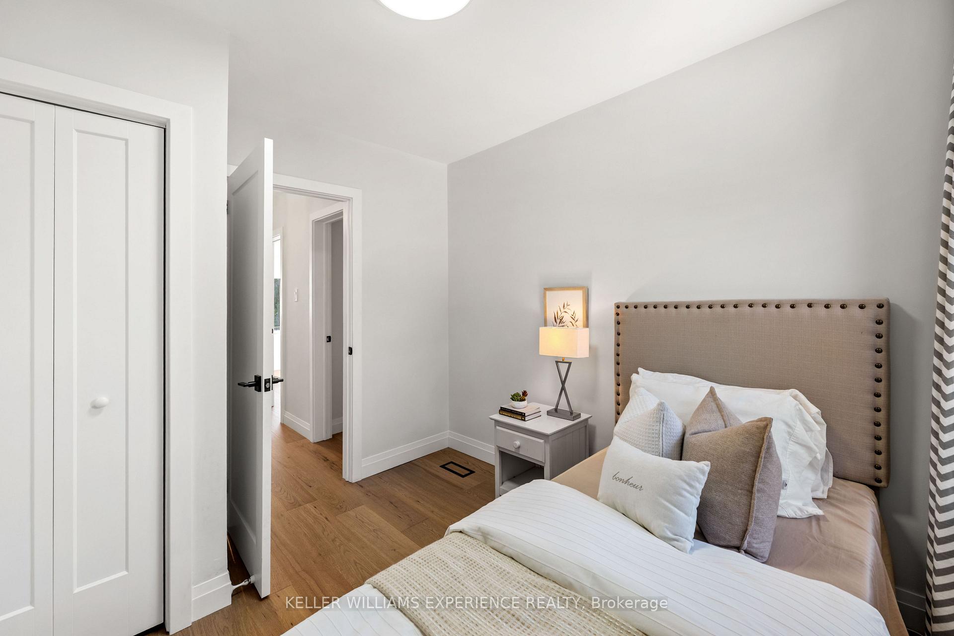 Photo 26 of 260 Donlea Drive, Toronto, Leaside — HOMEH