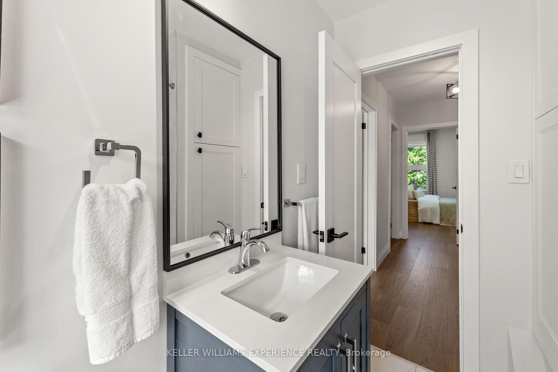 Photo 29 of 260 Donlea Drive, Toronto, Leaside — HOMEH