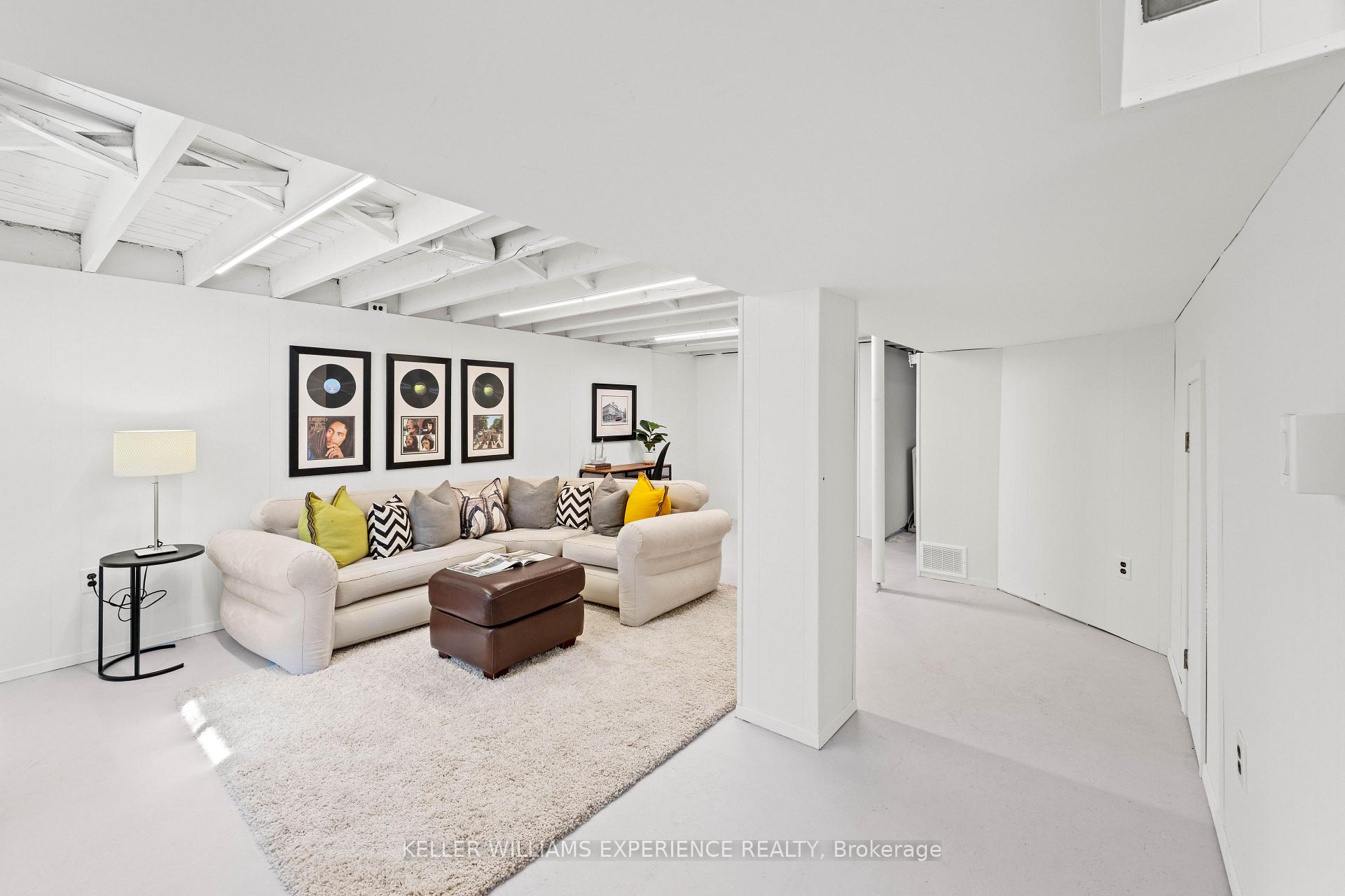 Photo 33 of 260 Donlea Drive, Toronto, Leaside — HOMEH