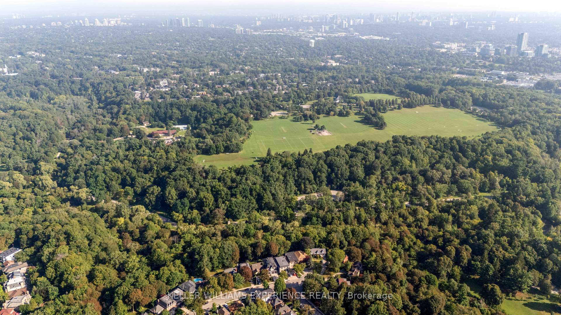 Photo 47 of 260 Donlea Drive, Toronto, Leaside — HOMEH