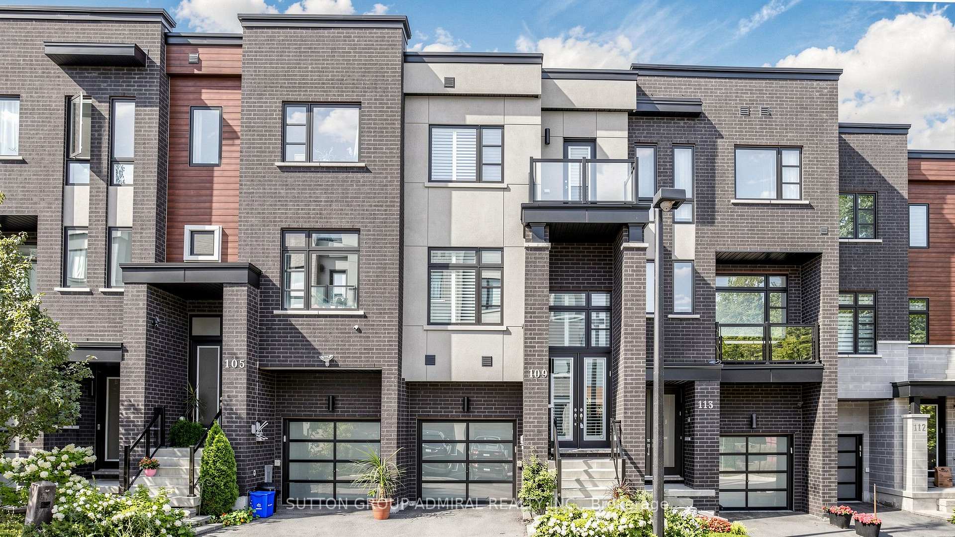 Photo 1 of 109 Laskin Drive, Vaughan, Patterson — HOMEH