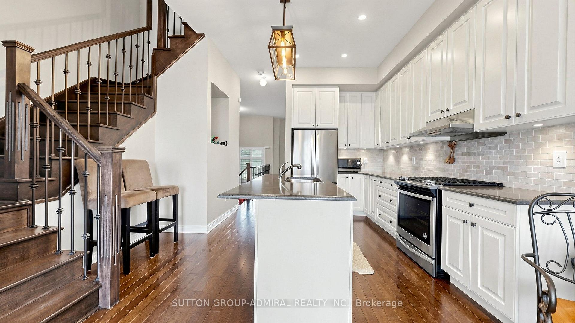 Photo 15 of 109 Laskin Drive, Vaughan, Patterson — HOMEH