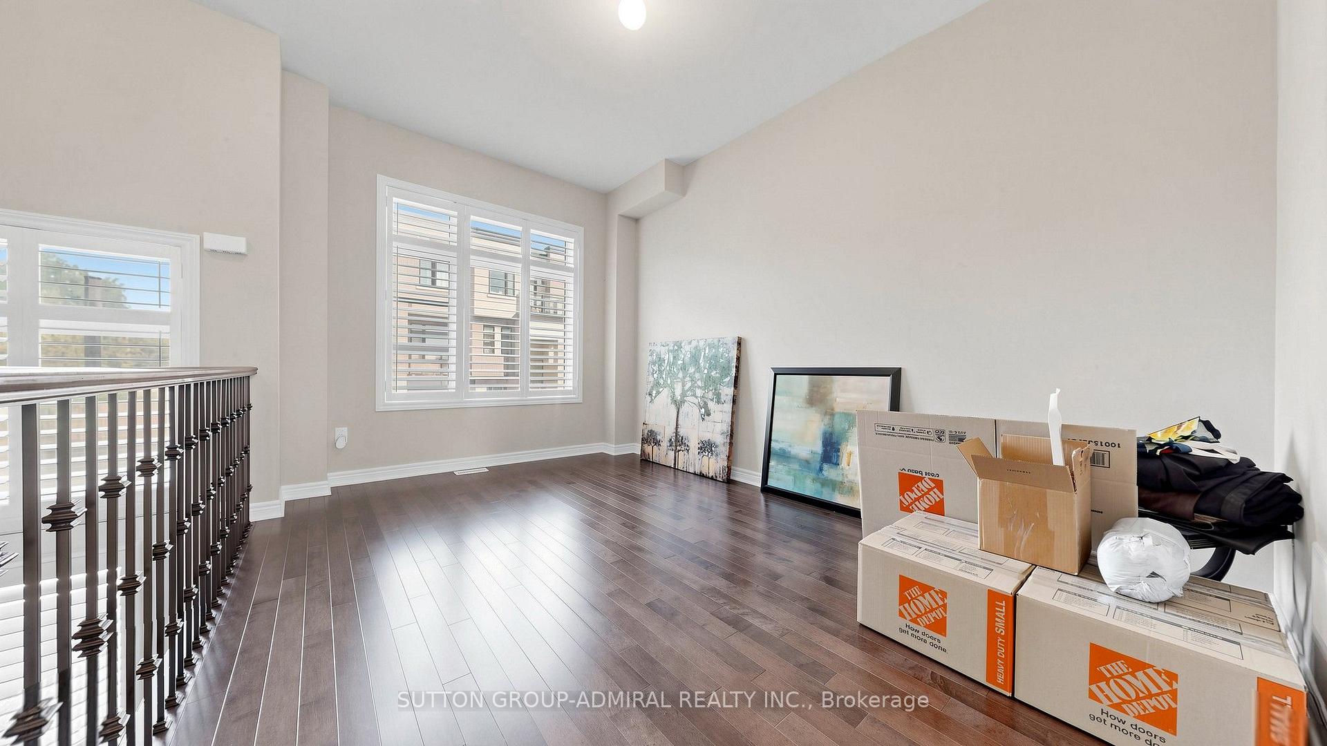 Photo 18 of 109 Laskin Drive, Vaughan, Patterson — HOMEH