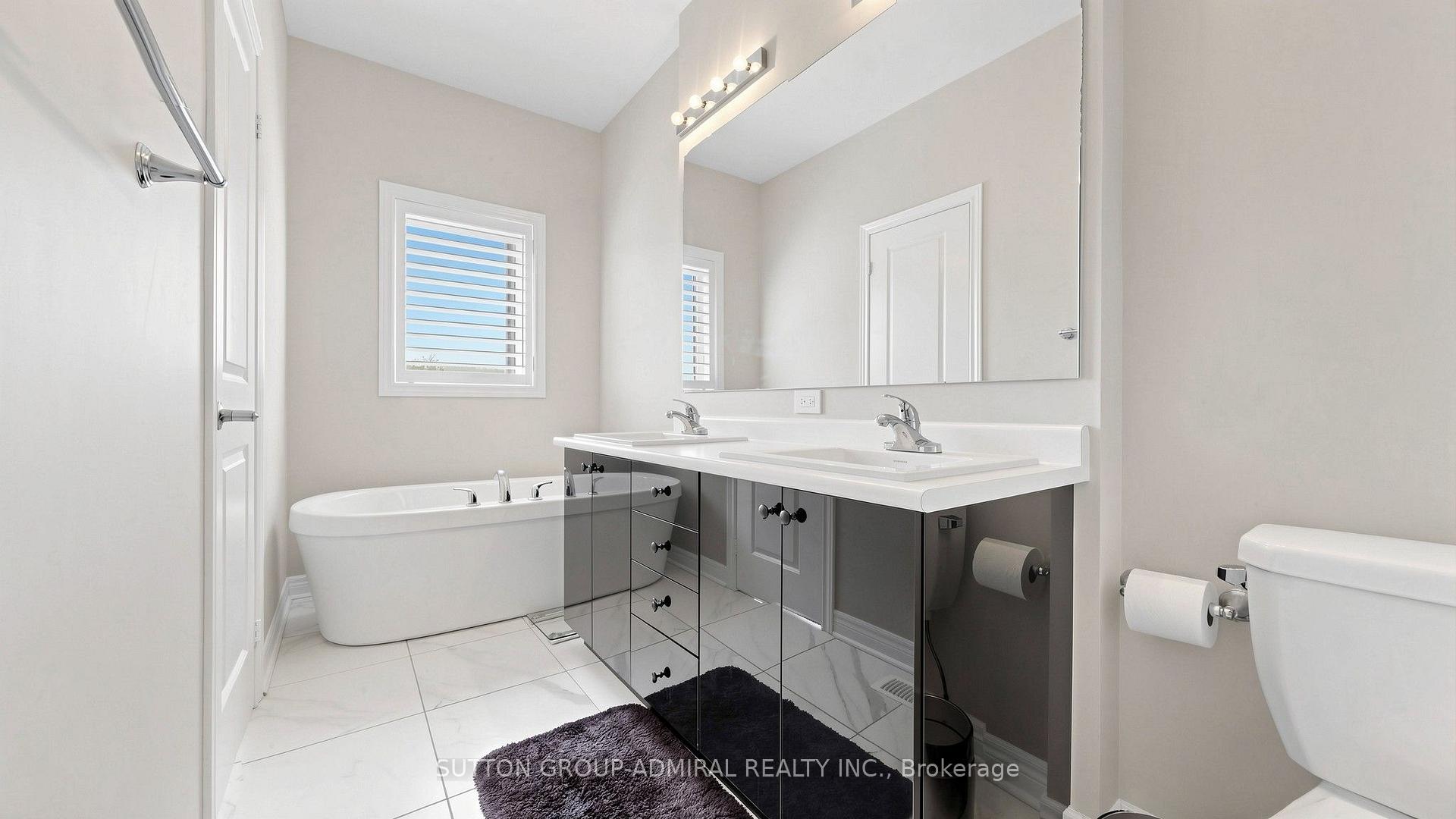 Photo 24 of 109 Laskin Drive, Vaughan, Patterson — HOMEH