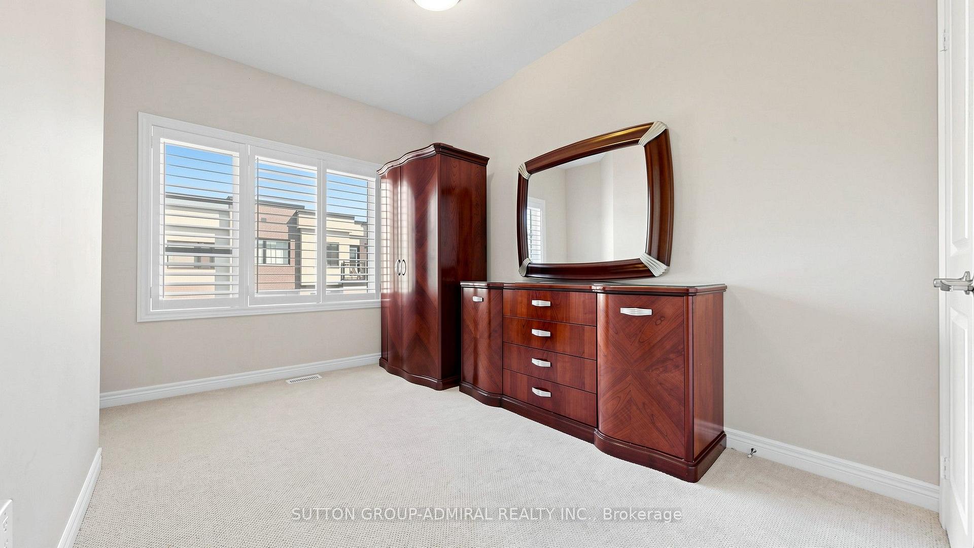Photo 27 of 109 Laskin Drive, Vaughan, Patterson — HOMEH