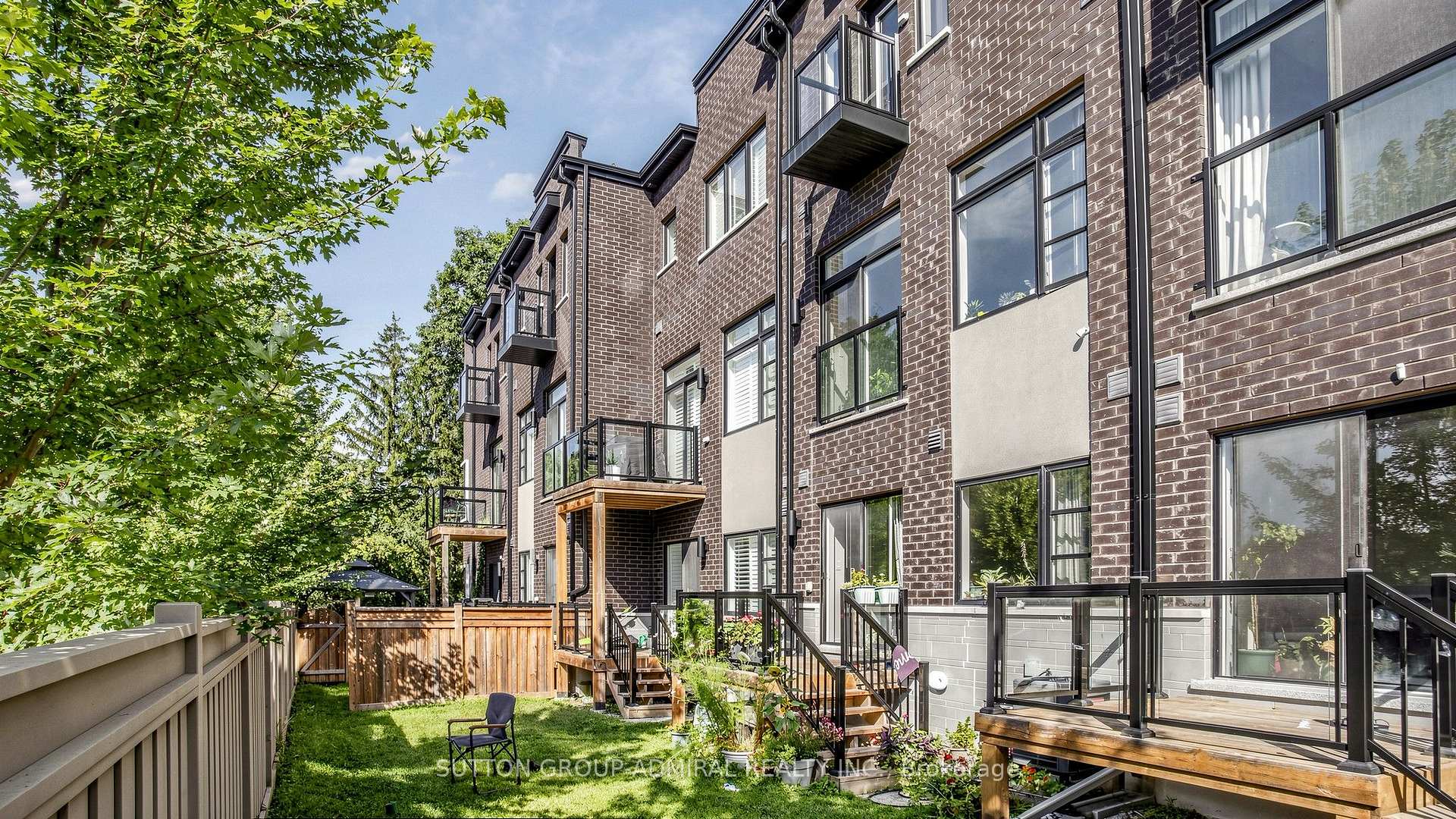 Photo 35 of 109 Laskin Drive, Vaughan, Patterson — HOMEH