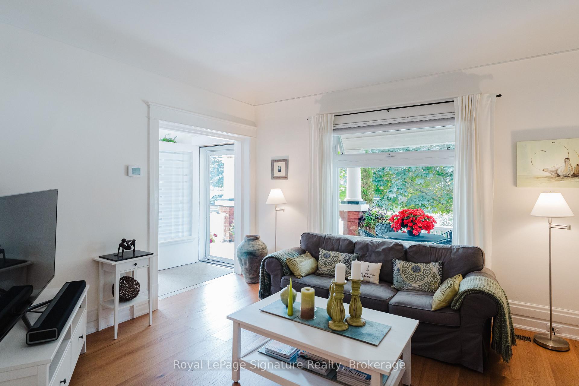 Photo 6 of 76 Trowbridge Street W, Meaford — HOMEH
