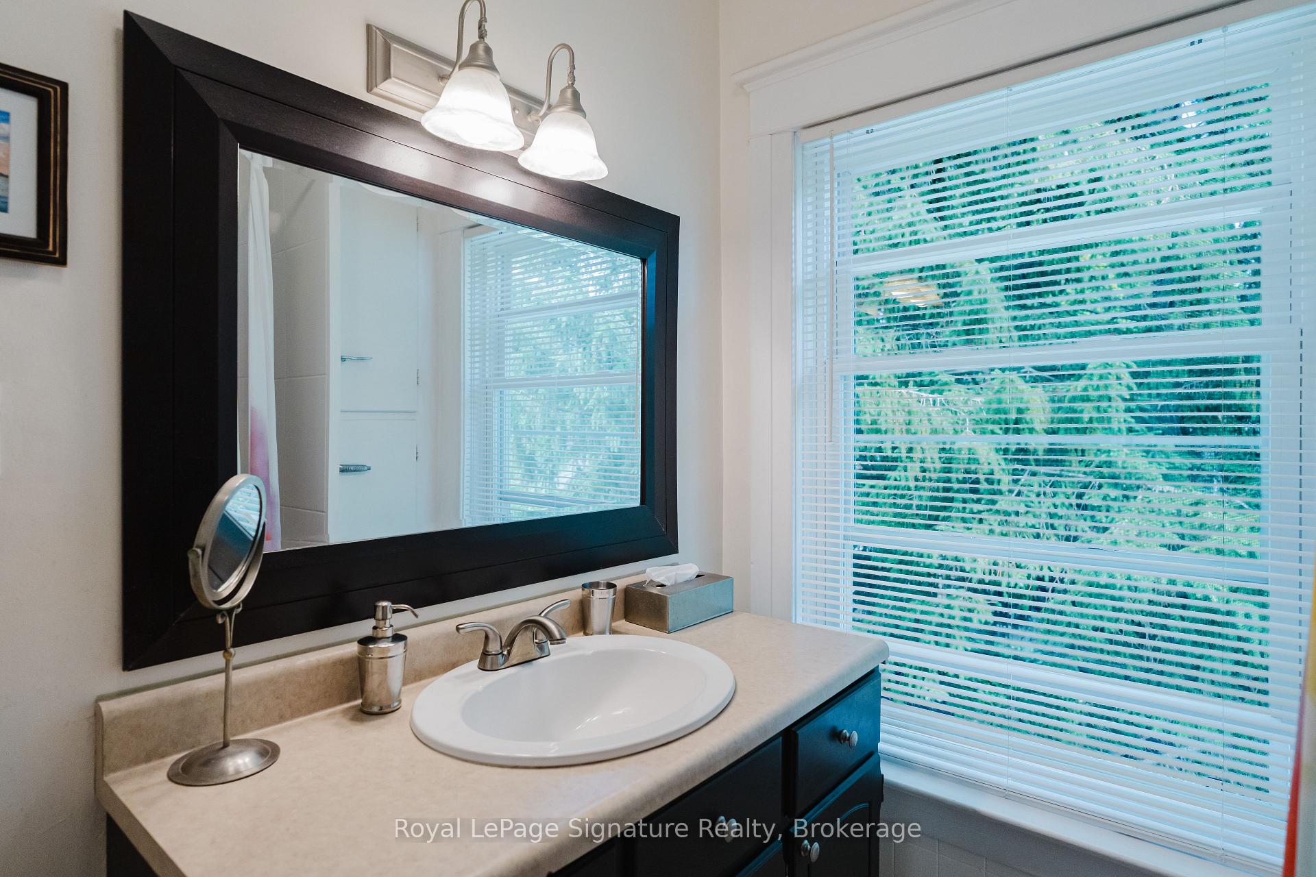 Photo 16 of 76 Trowbridge Street W, Meaford — HOMEH