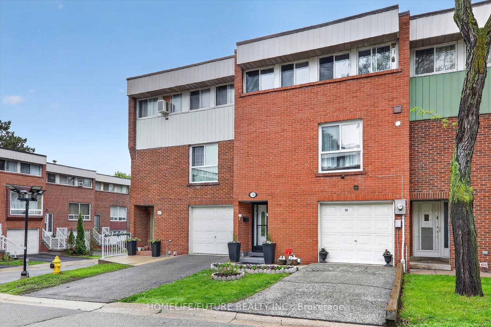Photo 2 of Unit 70, 38 John Cabot Way, North York, Glenfield-Jane Heights — HOMEH