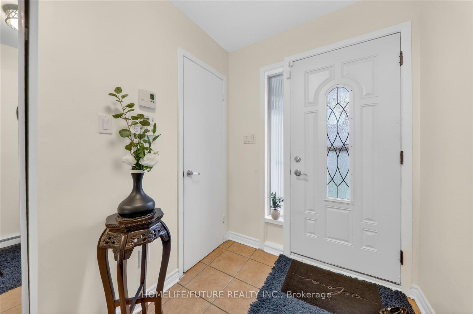 Photo 5 of Unit 70, 38 John Cabot Way, North York, Glenfield-Jane Heights — HOMEH