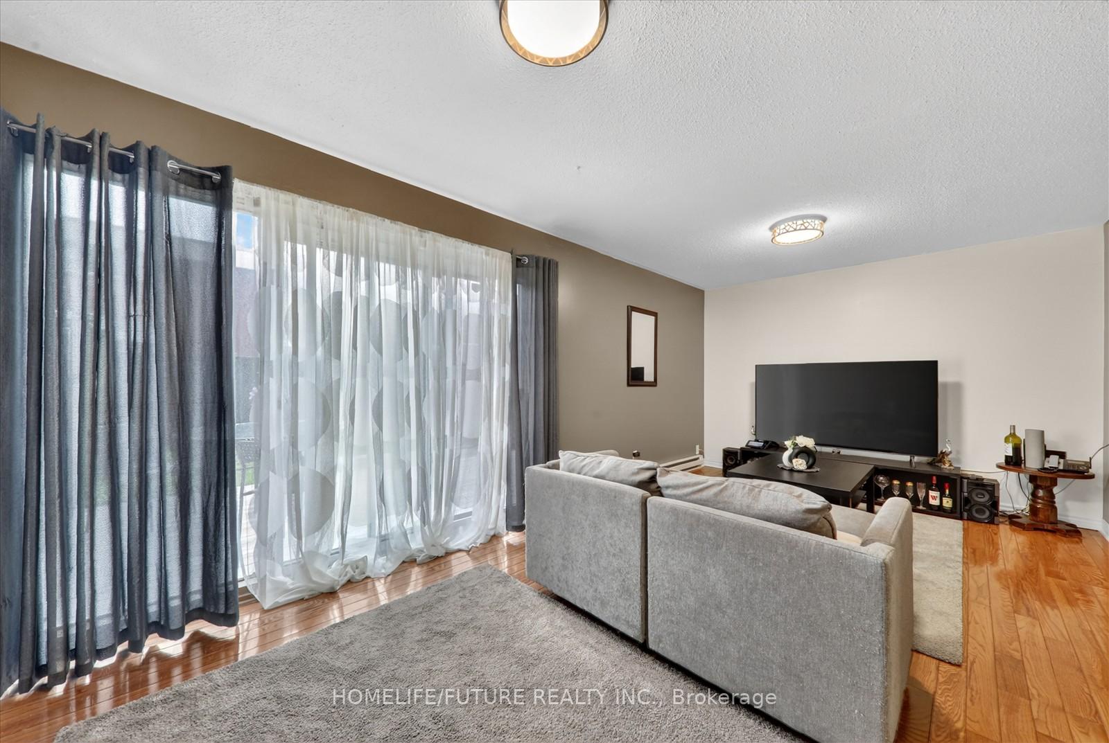 Photo 8 of Unit 70, 38 John Cabot Way, North York, Glenfield-Jane Heights — HOMEH