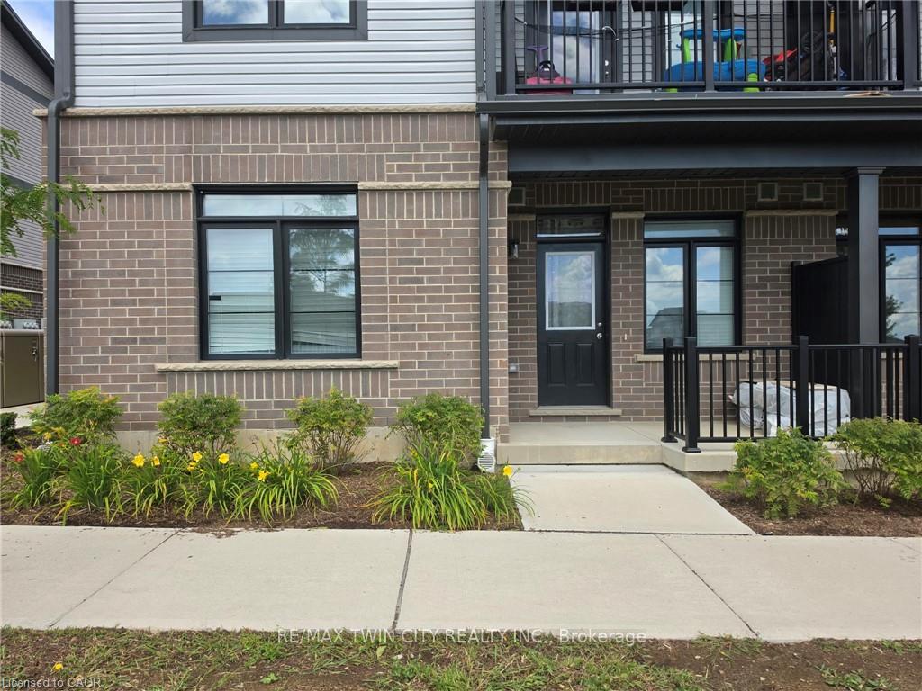 Photo 2 of Unit 32, 60 Oat Lane, Kitchener, Huron Park — HOMEH