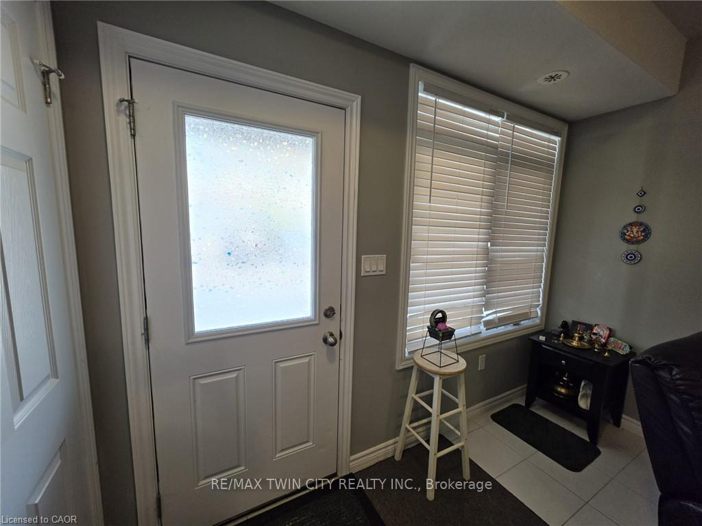 Photo 4 of Unit 32, 60 Oat Lane, Kitchener, Huron Park — HOMEH