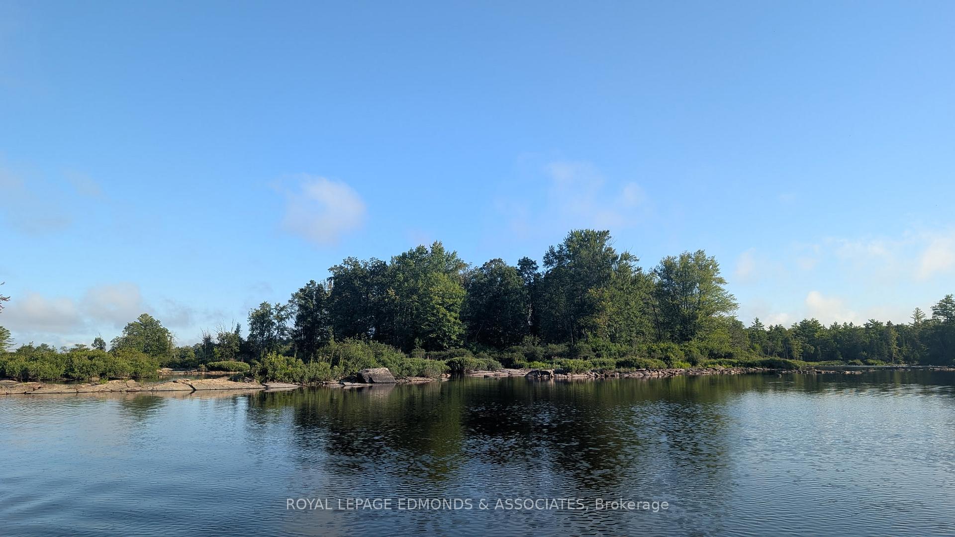 Photo 3 of 1 Morris Island, Laurentian Valley, Laurentian Valley — HOMEH