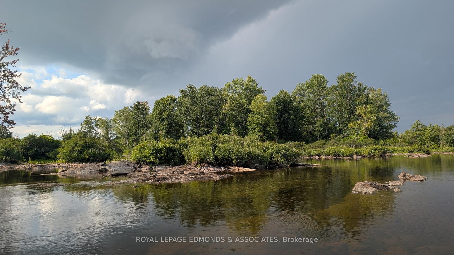 Photo 5 of 1 Morris Island, Laurentian Valley, Laurentian Valley — HOMEH