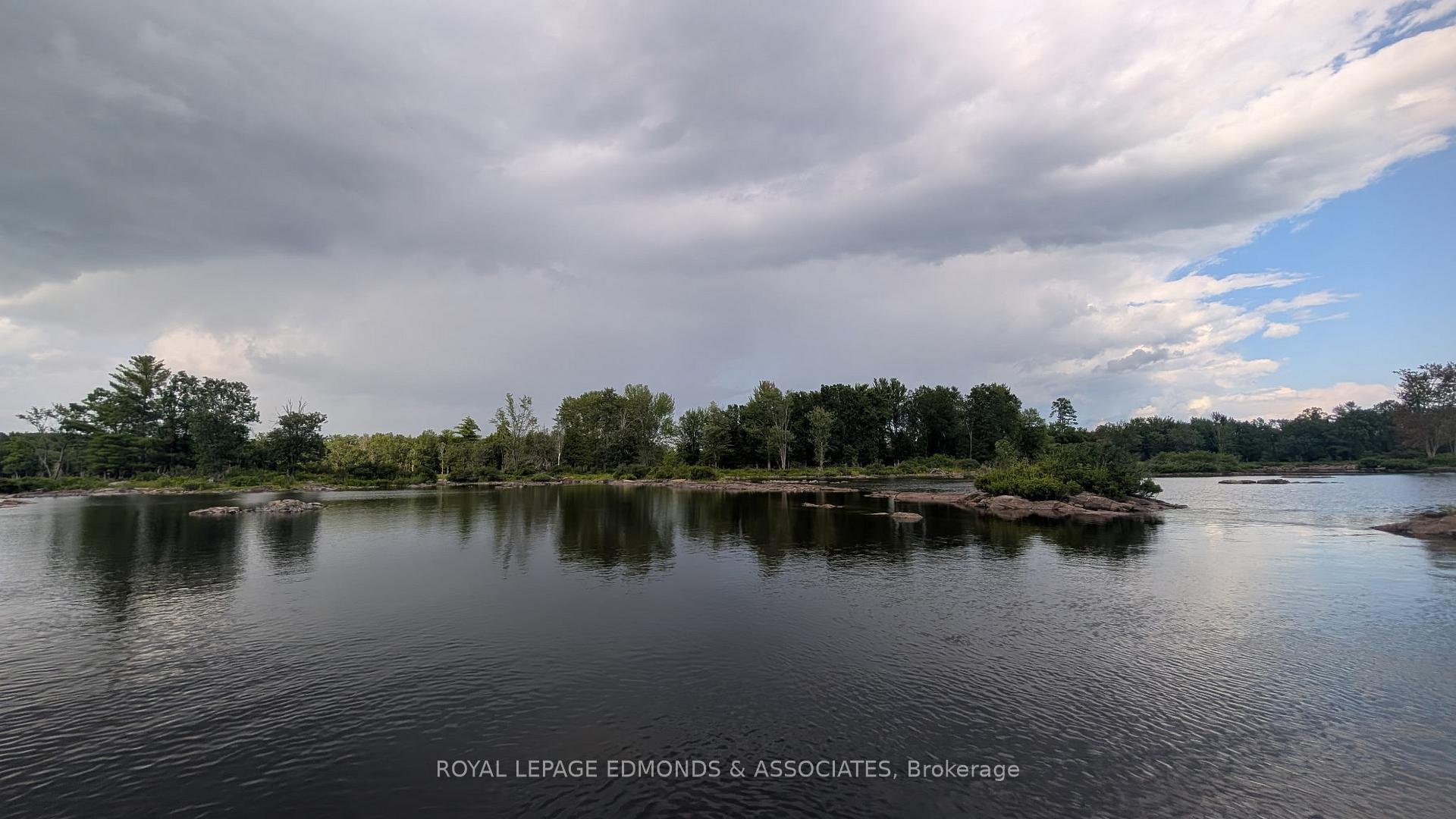 Photo 11 of 1 Morris Island, Laurentian Valley, Laurentian Valley — HOMEH