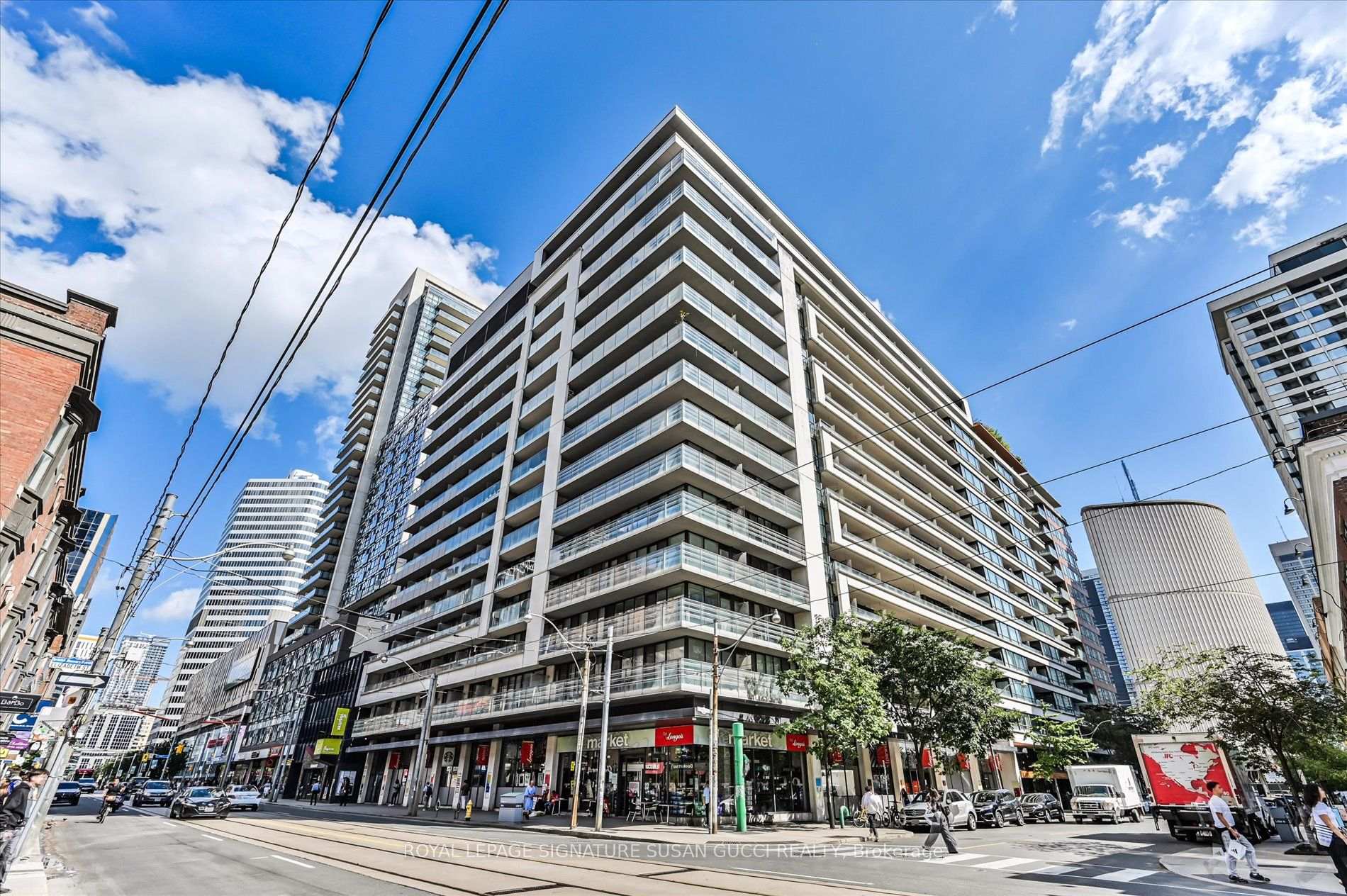 Front of Unit 1825, 111 Elizabeth Street