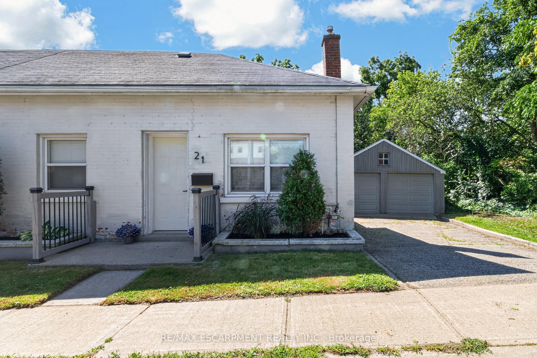 Photo 2 of 21 Cedar Street, Cambridge, Downtown Cambridge — HOMEH