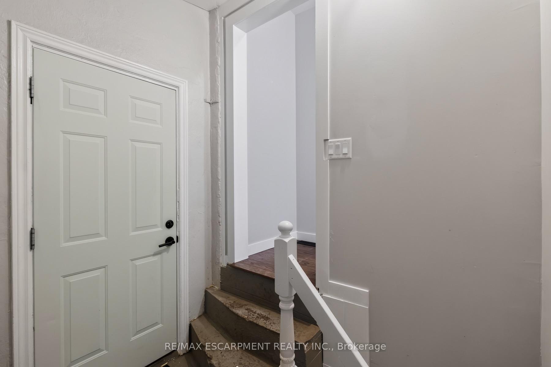 Photo 22 of 21 Cedar Street, Cambridge, Downtown Cambridge — HOMEH