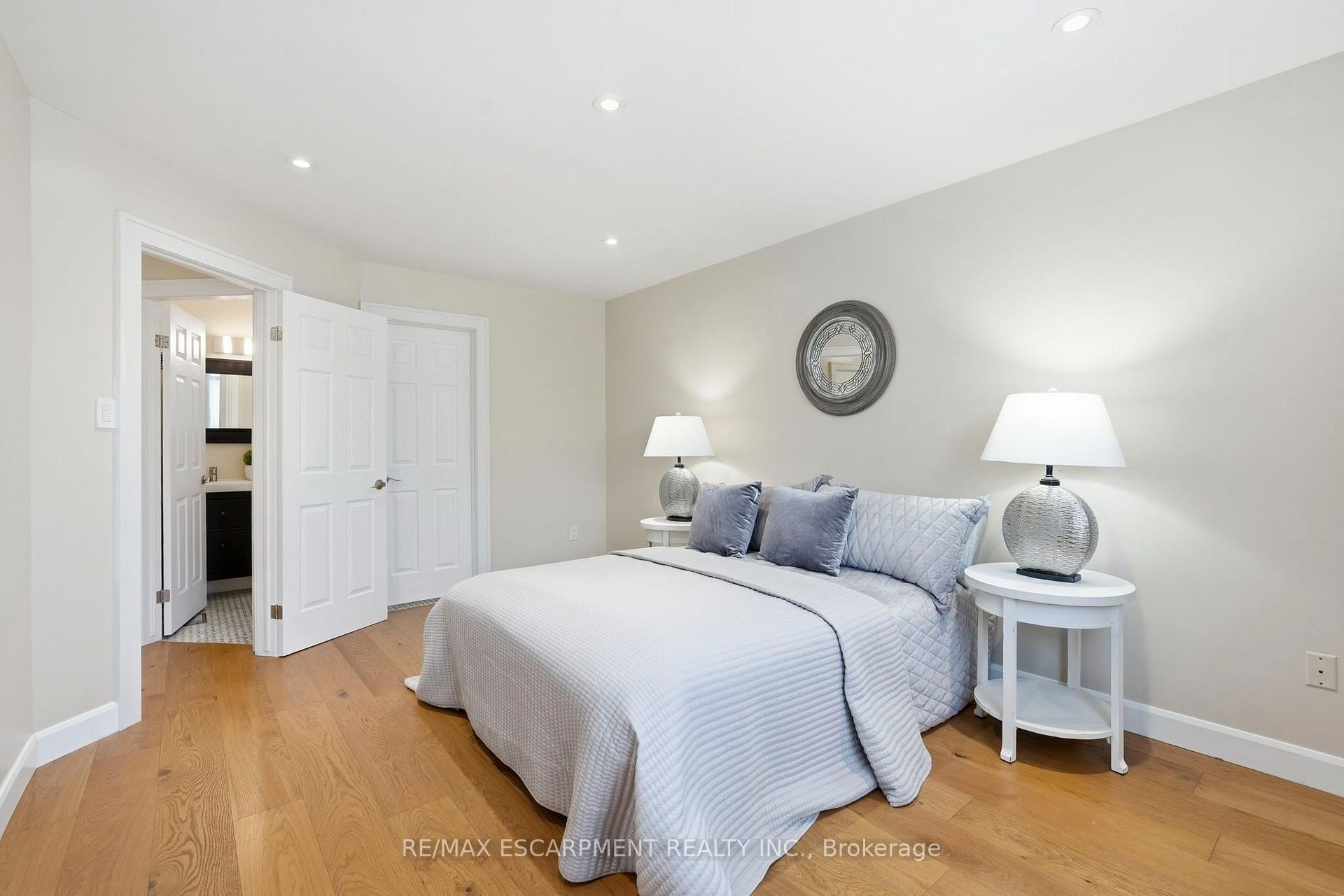 Photo 20 of 18 Sable Drive, Hamilton, Meadowlands — HOMEH