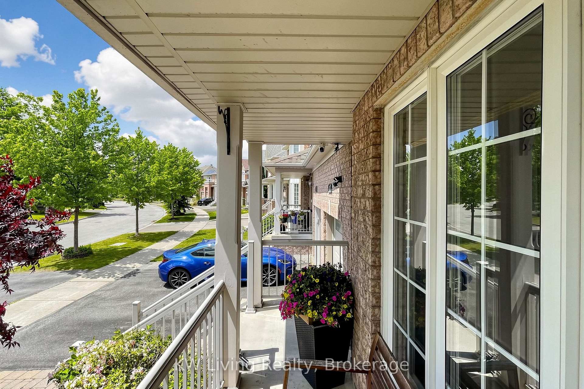 Photo 3 of 72 Stotts Crescent, Markham, Wismer — HOMEH