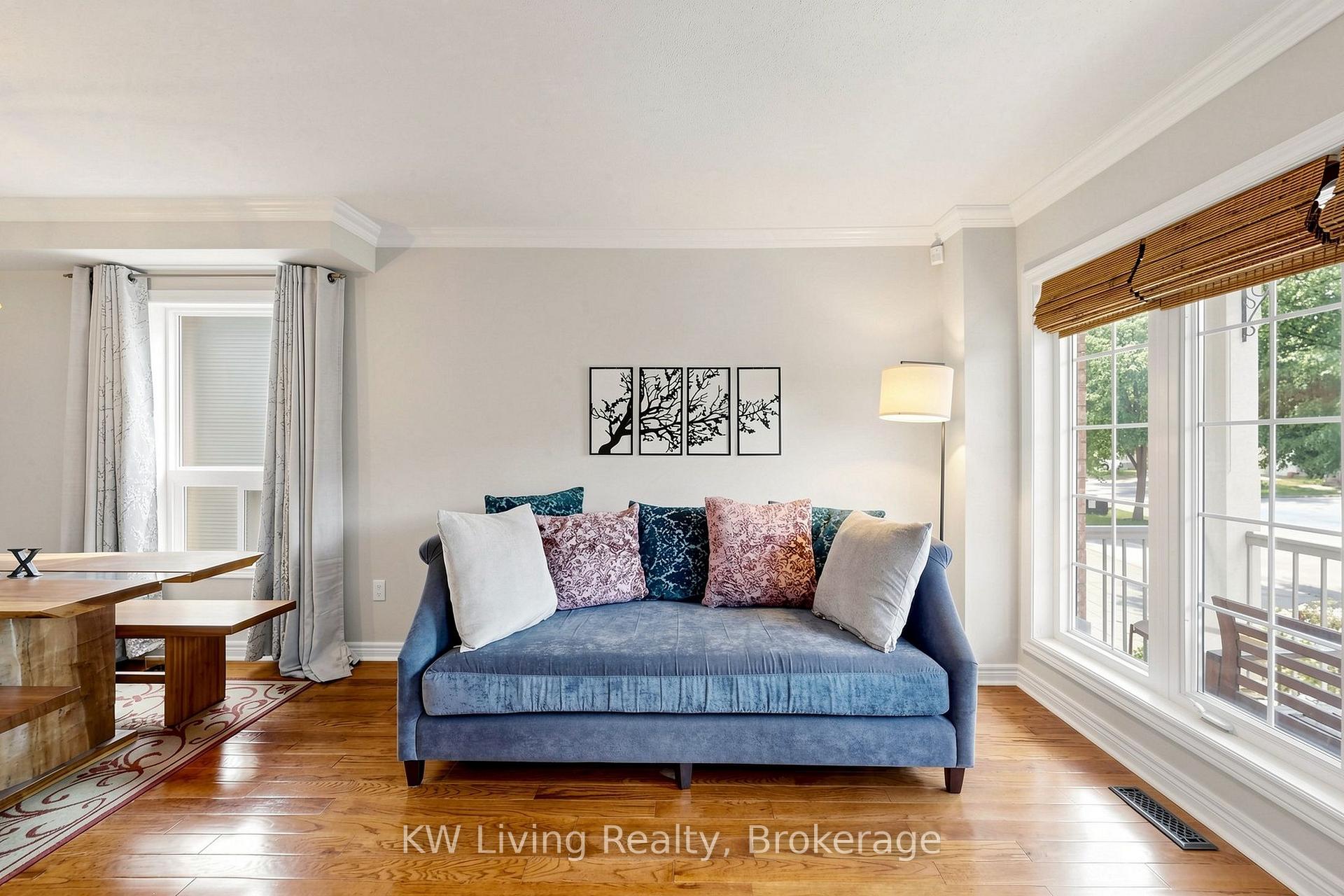 Photo 5 of 72 Stotts Crescent, Markham, Wismer — HOMEH