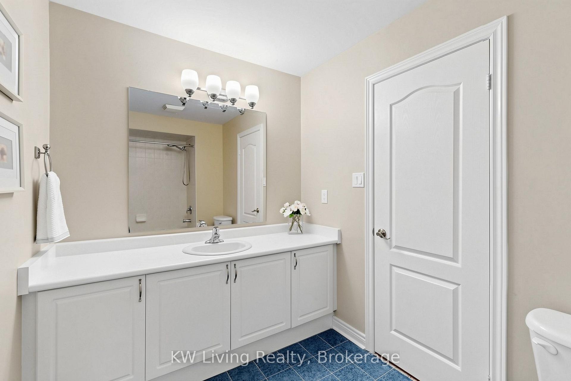 Photo 22 of 72 Stotts Crescent, Markham, Wismer — HOMEH