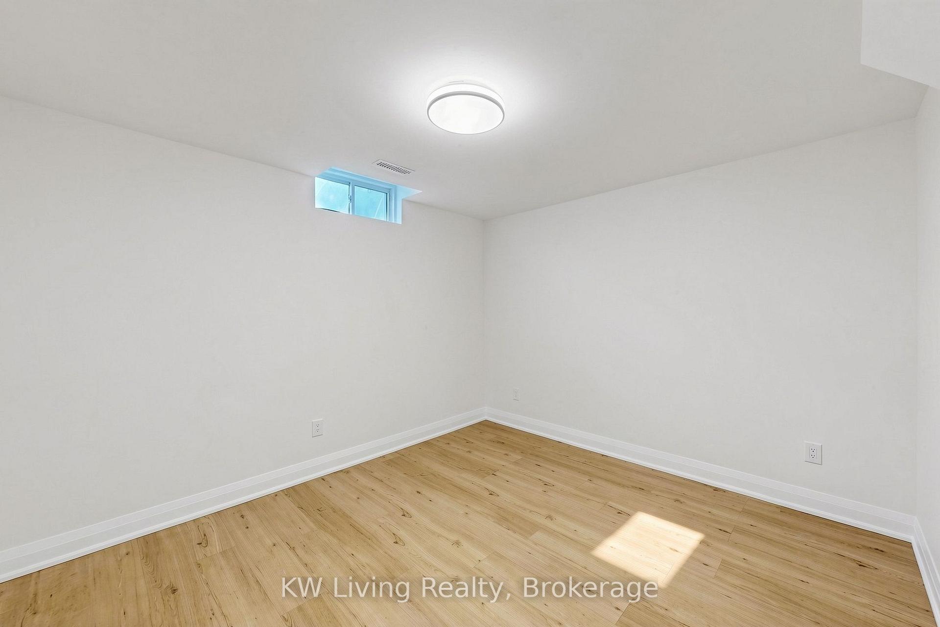 Photo 33 of 72 Stotts Crescent, Markham, Wismer — HOMEH