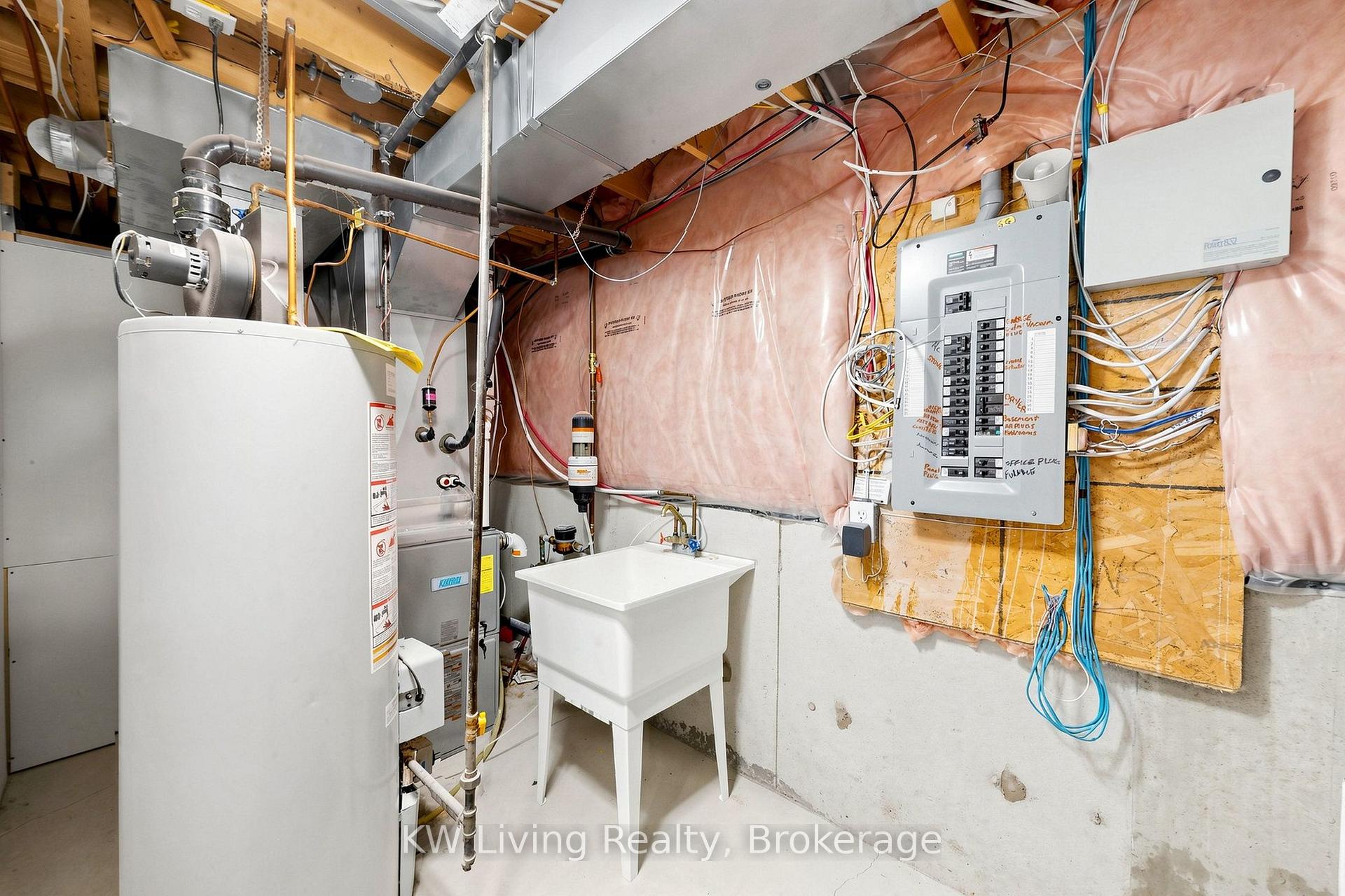 Photo 38 of 72 Stotts Crescent, Markham, Wismer — HOMEH