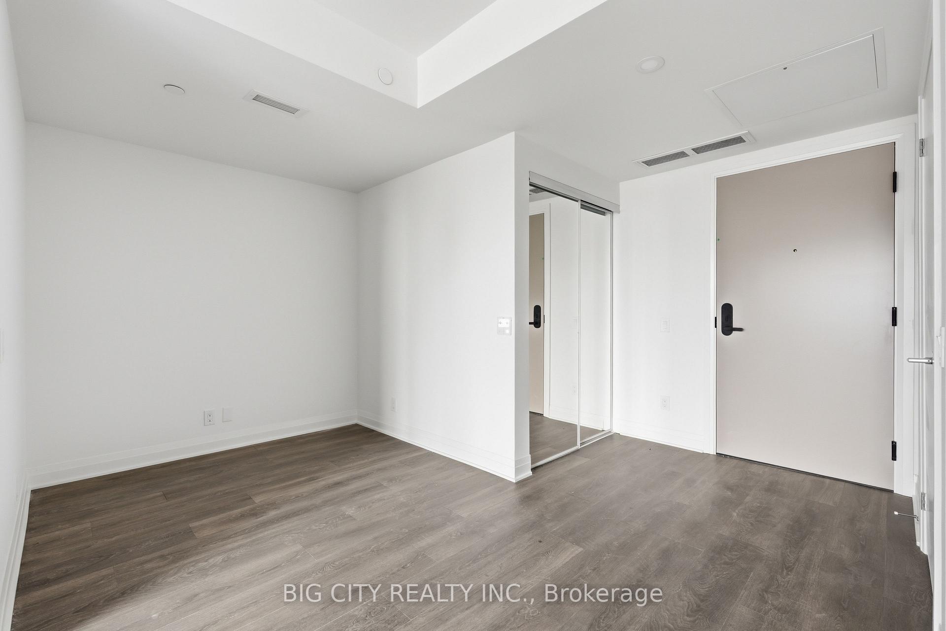 Photo 4 of Unit 609, 25 Frederick Todd Way, Toronto, Thorncliffe Park — HOMEH