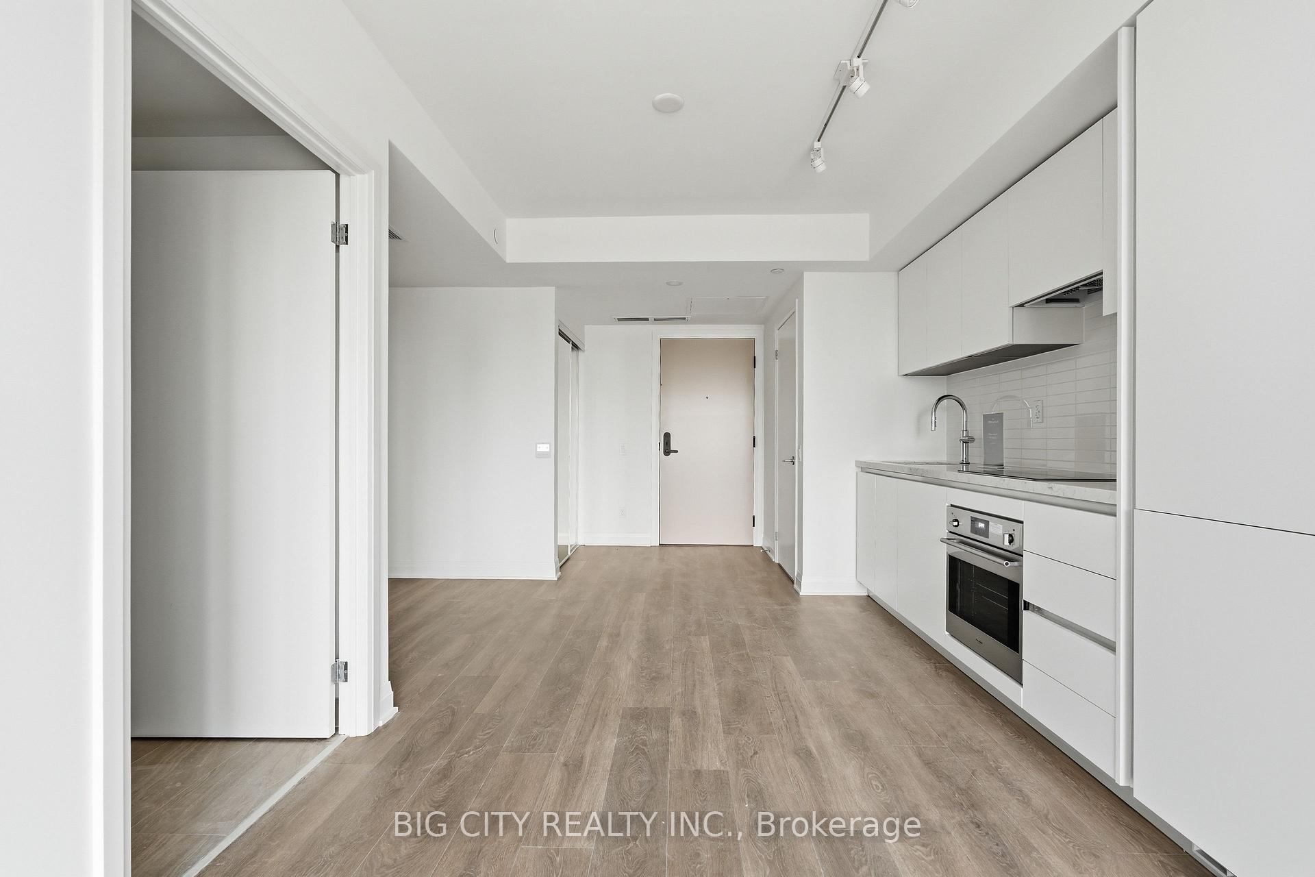 Photo 7 of Unit 609, 25 Frederick Todd Way, Toronto, Thorncliffe Park — HOMEH