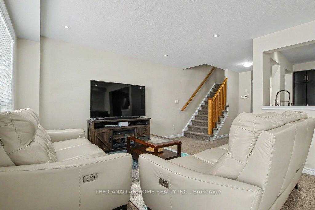Photo 19 of 46 Jeffrey Drive, Guelph, Grange Road — HOMEH