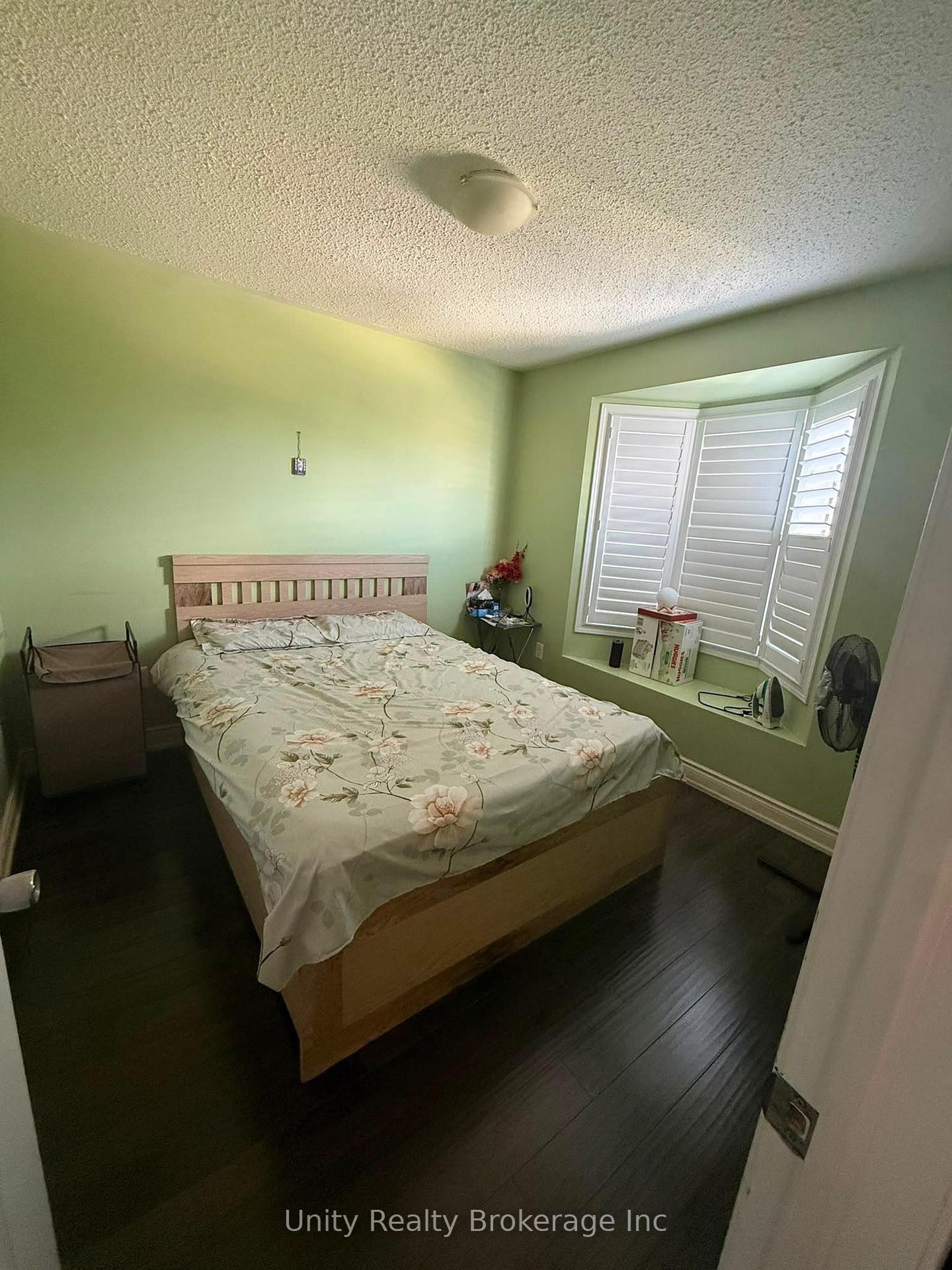 Photo 16 of 16 Benmore Crescent, Brampton, Vales of Castlemore — HOMEH