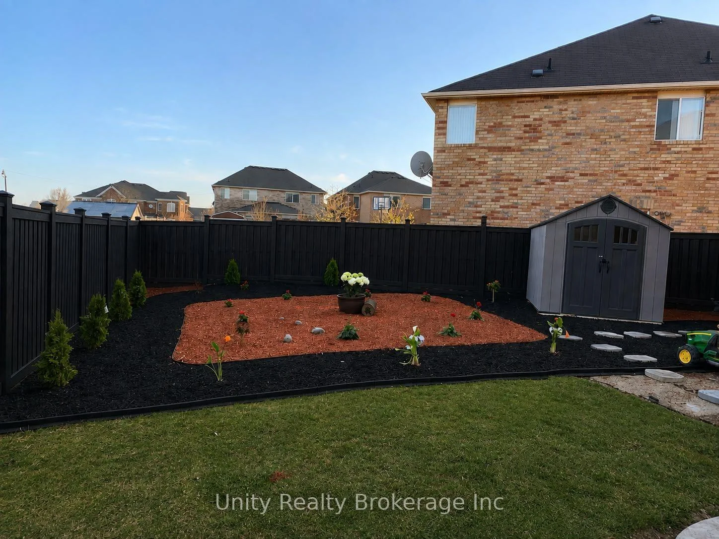 Photo 25 of 16 Benmore Crescent, Brampton, Vales of Castlemore — HOMEH