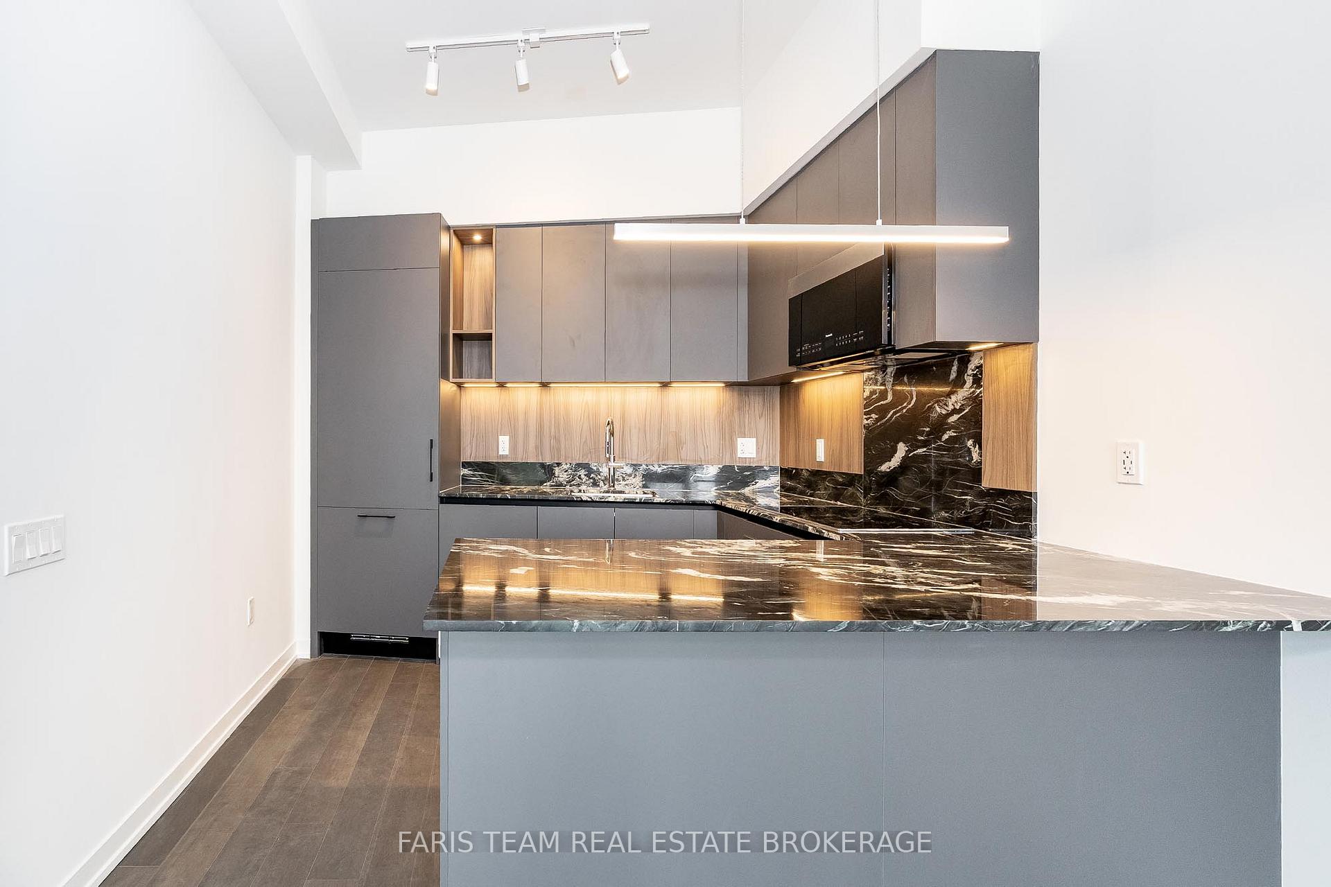 Photo 7 of Unit 3301, 39 Mary Street, Barrie, City Centre — HOMEH