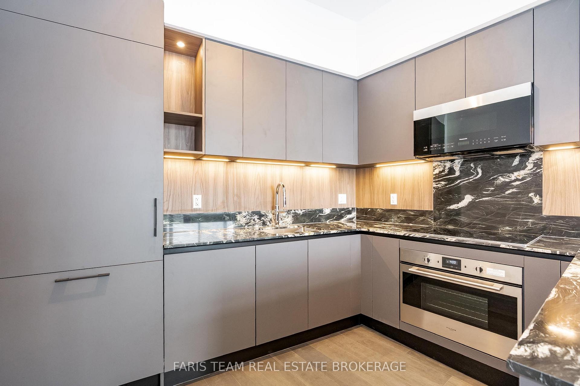 Photo 8 of Unit 3301, 39 Mary Street, Barrie, City Centre — HOMEH