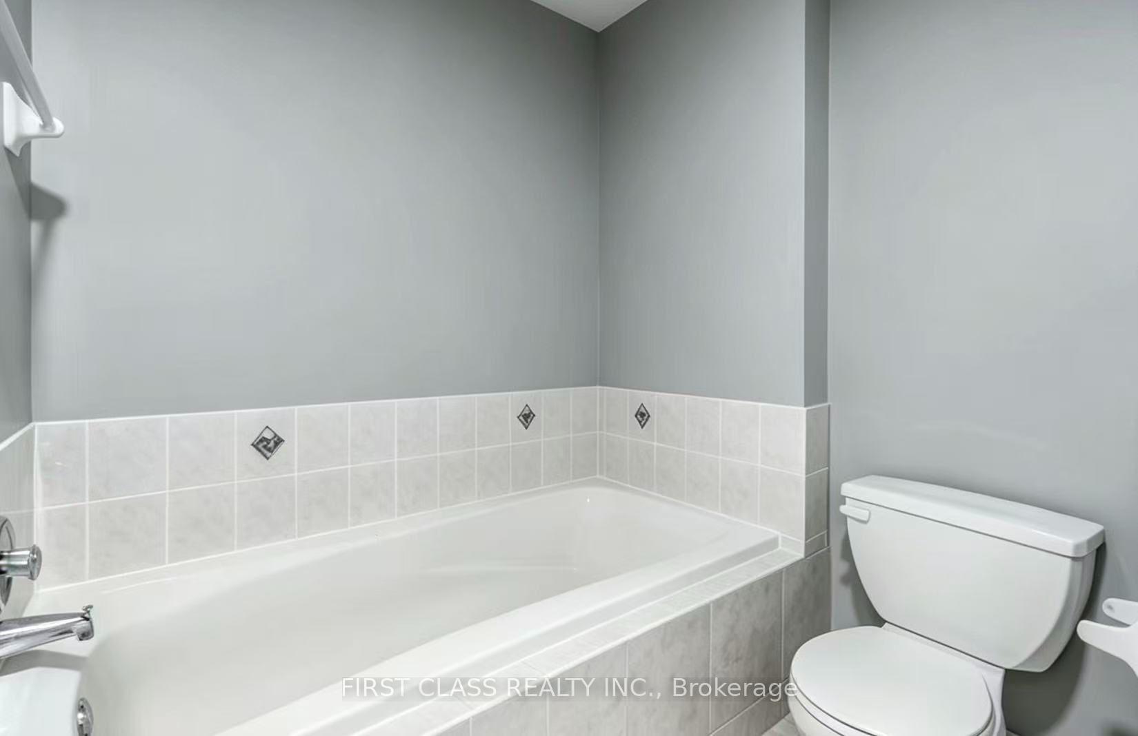 Photo 9 of 77 Sunway Square, Markham, Raymerville — HOMEH